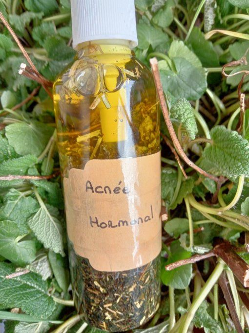 Macérât acné hormonal 
