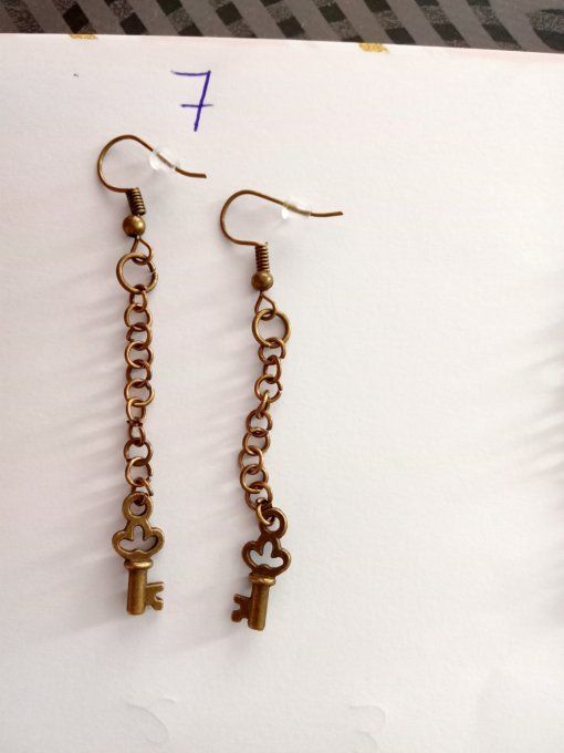 Boucle d'oreille bronze 